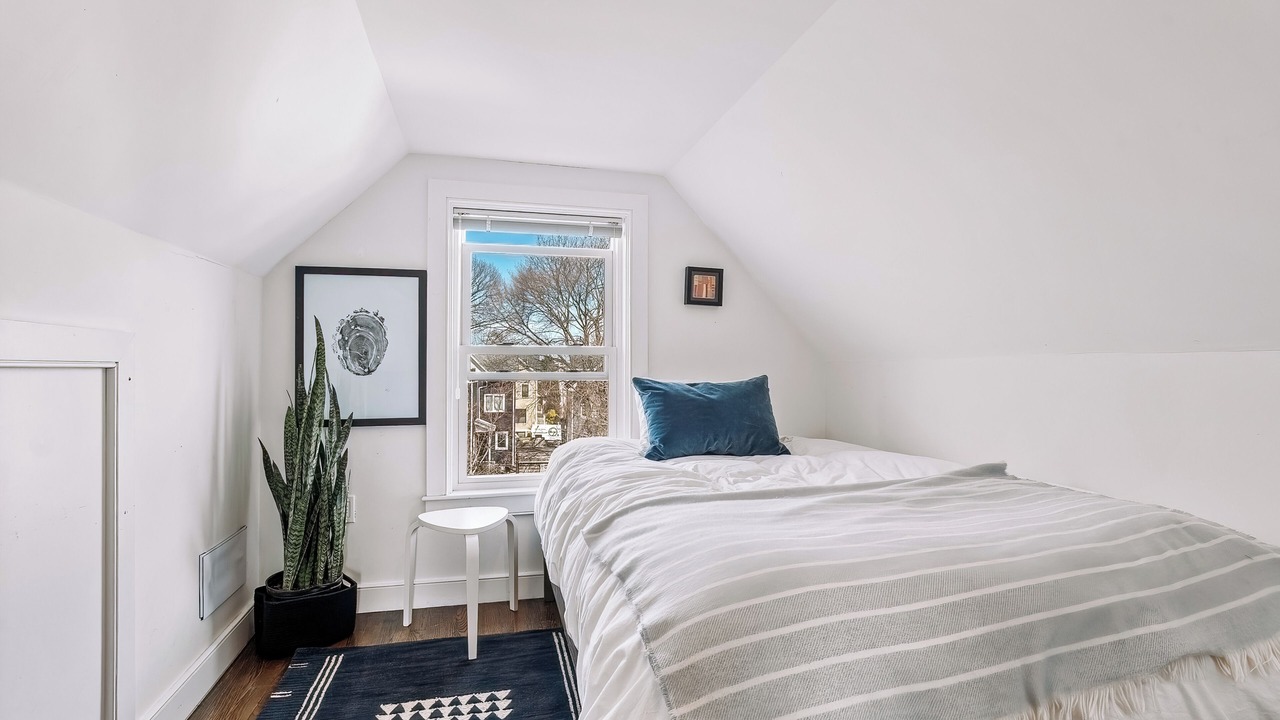 Photo of Bedroom in Somerville