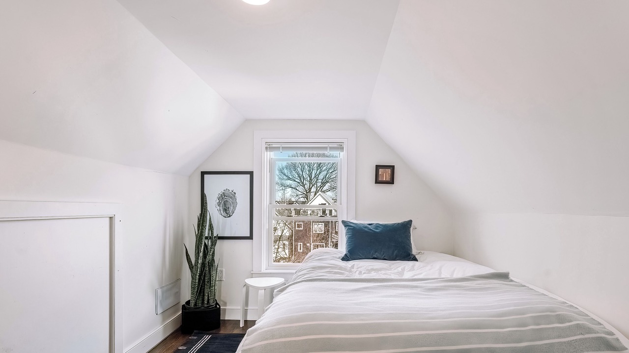 Photo of Bedroom in Somerville