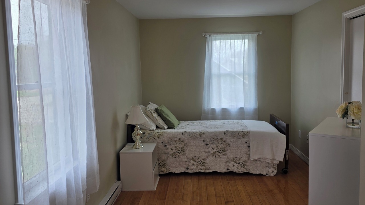 Photo of Bedroom in Cushing