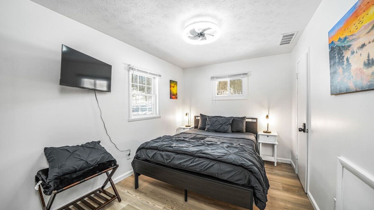 Photo of Bedroom in Streetsboro