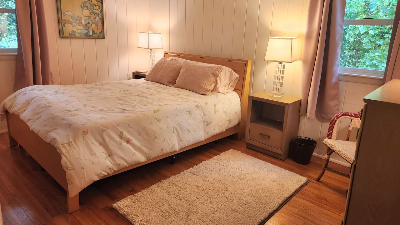 Photo of Bedroom in Lenox