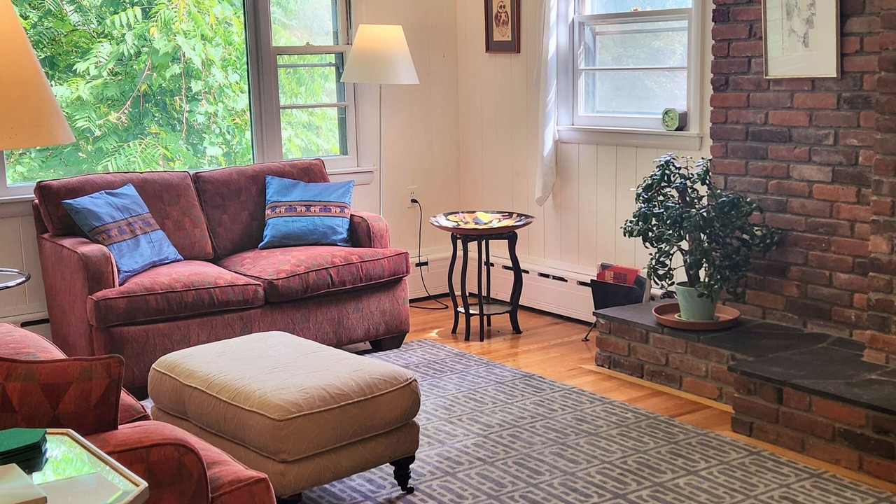 Photo of Livingroom in Lenox