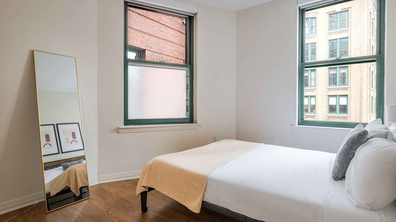 Photo of Bedroom in Downtown Boston