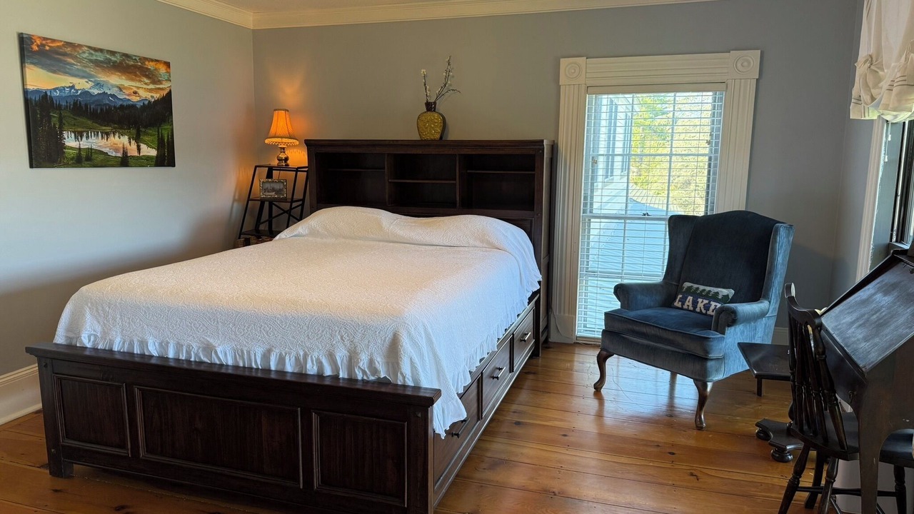 Photo of Bedroom in Wolfeboro