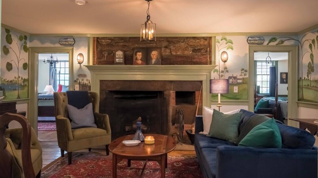 Photo of Livingroom in Stonington