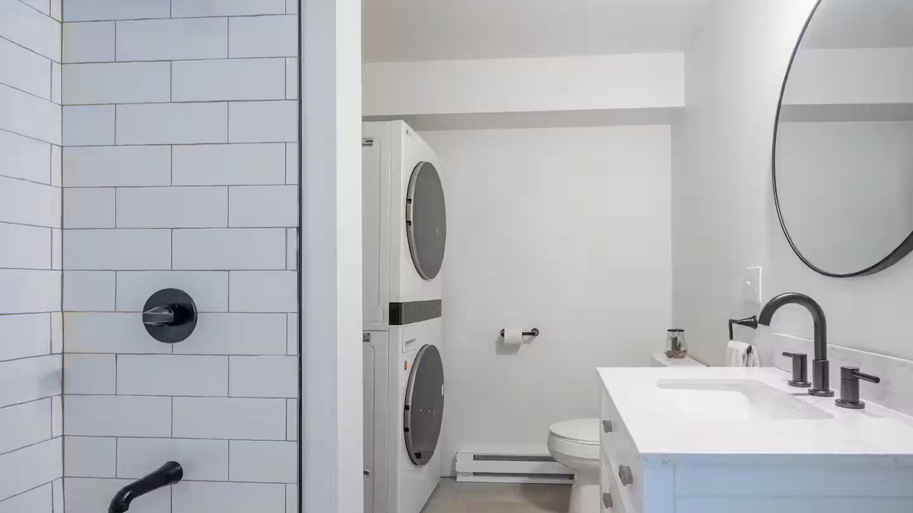 Photo of Bathroom in Jay