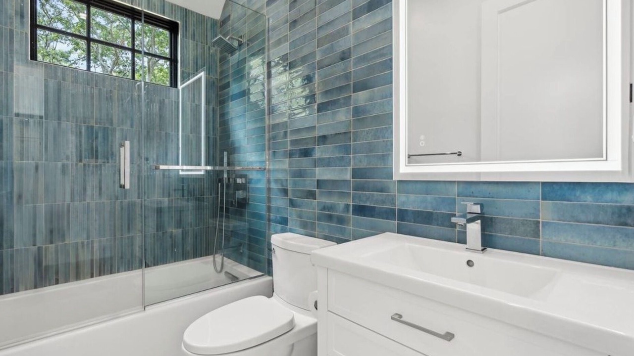 Photo of Bathroom in East Hampton North