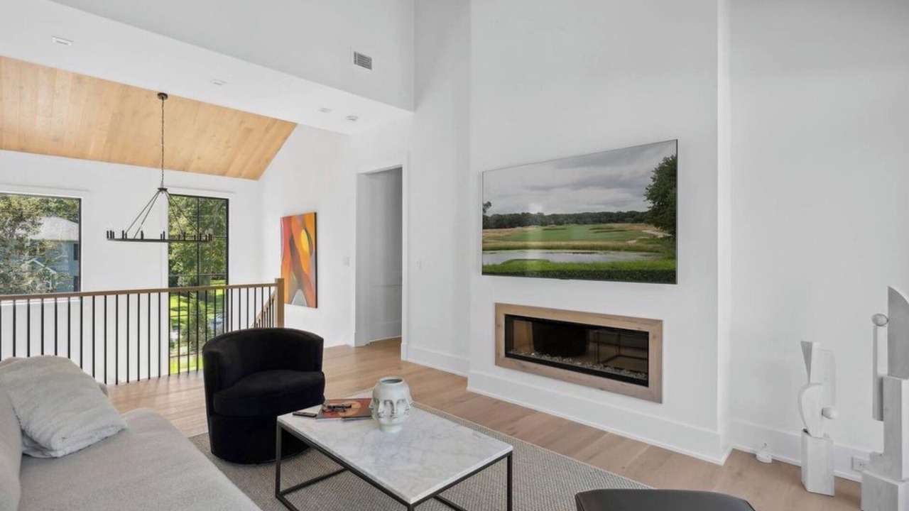 Photo of Livingroom in East Hampton North