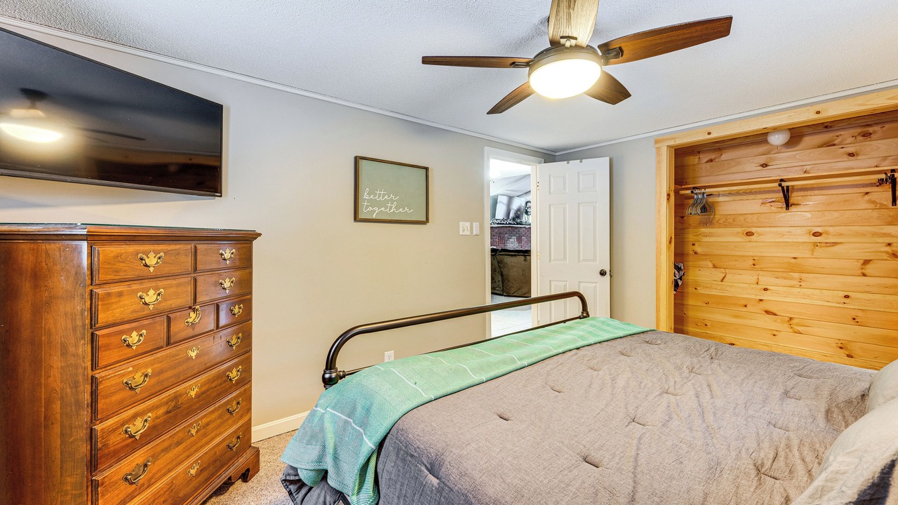 Photo of Bedroom in Morgan