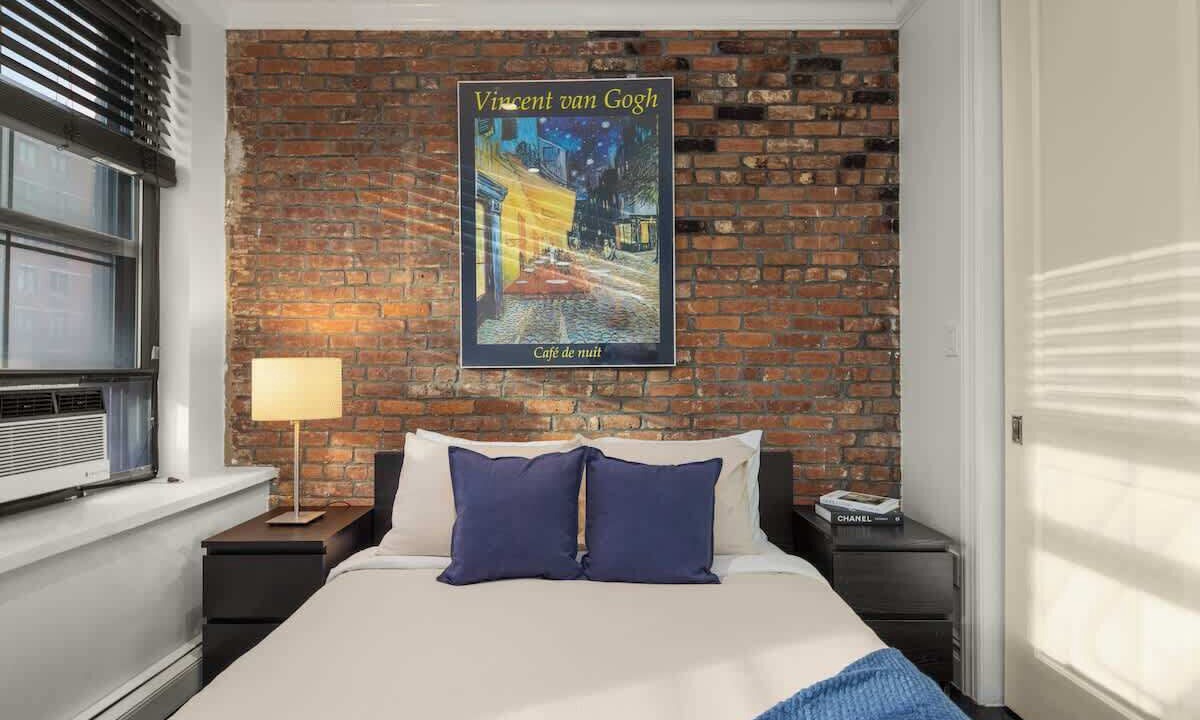 Photo of Bedroom in Midtown West