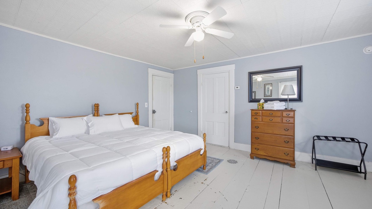 Photo of Bedroom in Wolfeboro
