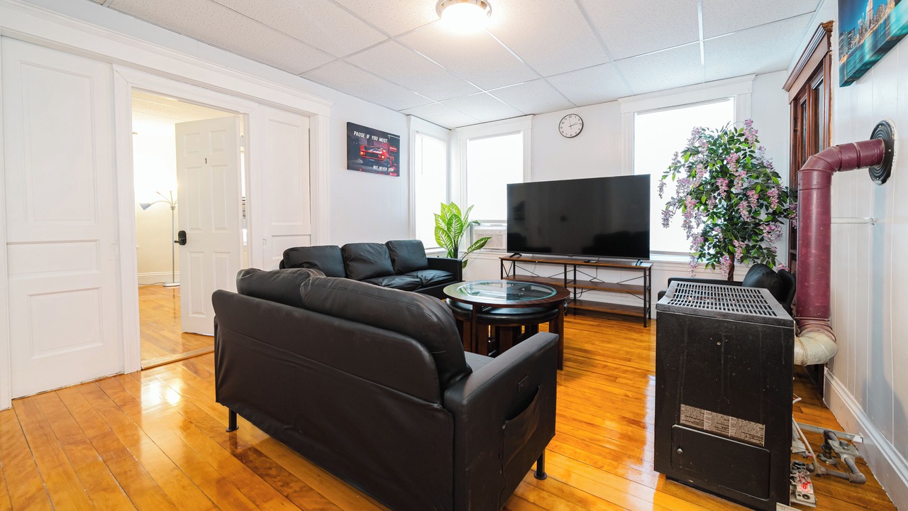 Photo of Livingroom in Worcester
