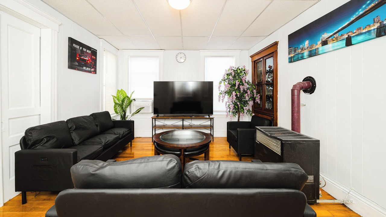 Photo of Livingroom in Worcester