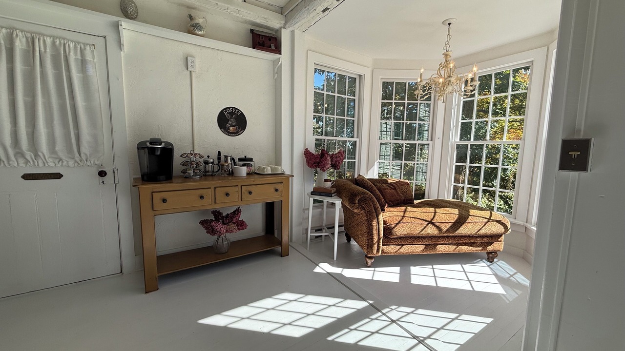 Photo of Livingroom in Goshen