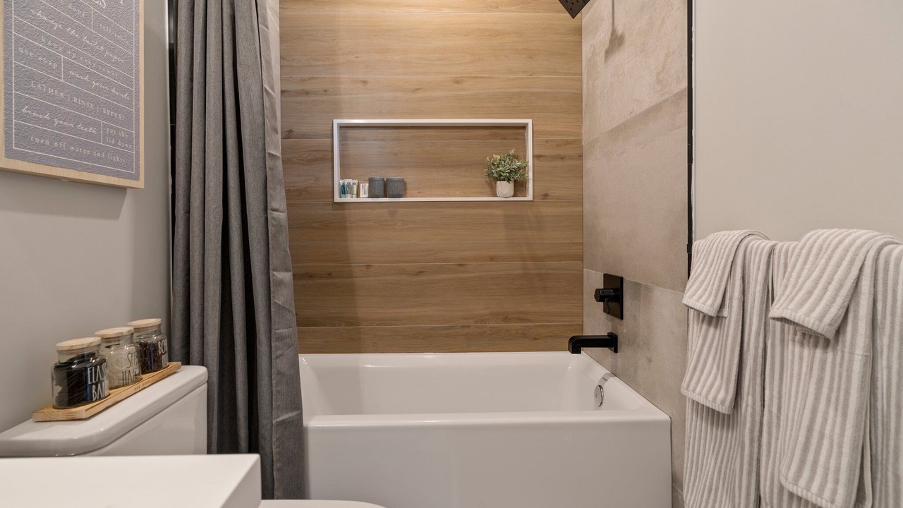 Photo of Bathroom in Mantua