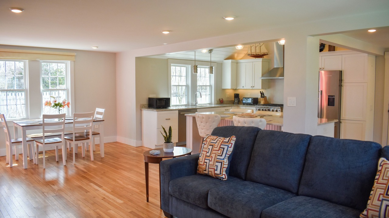 Photo of Livingroom in West Dennis