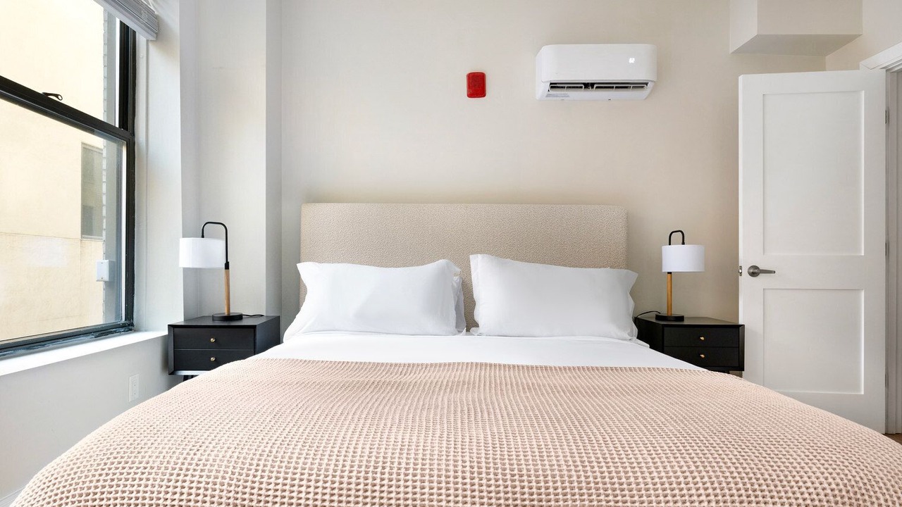 Photo of Bedroom in Downtown Boston