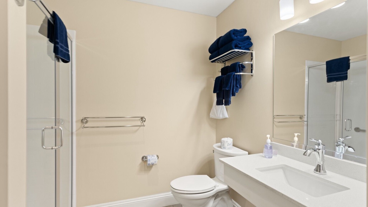 Photo of Bathroom in York Beach