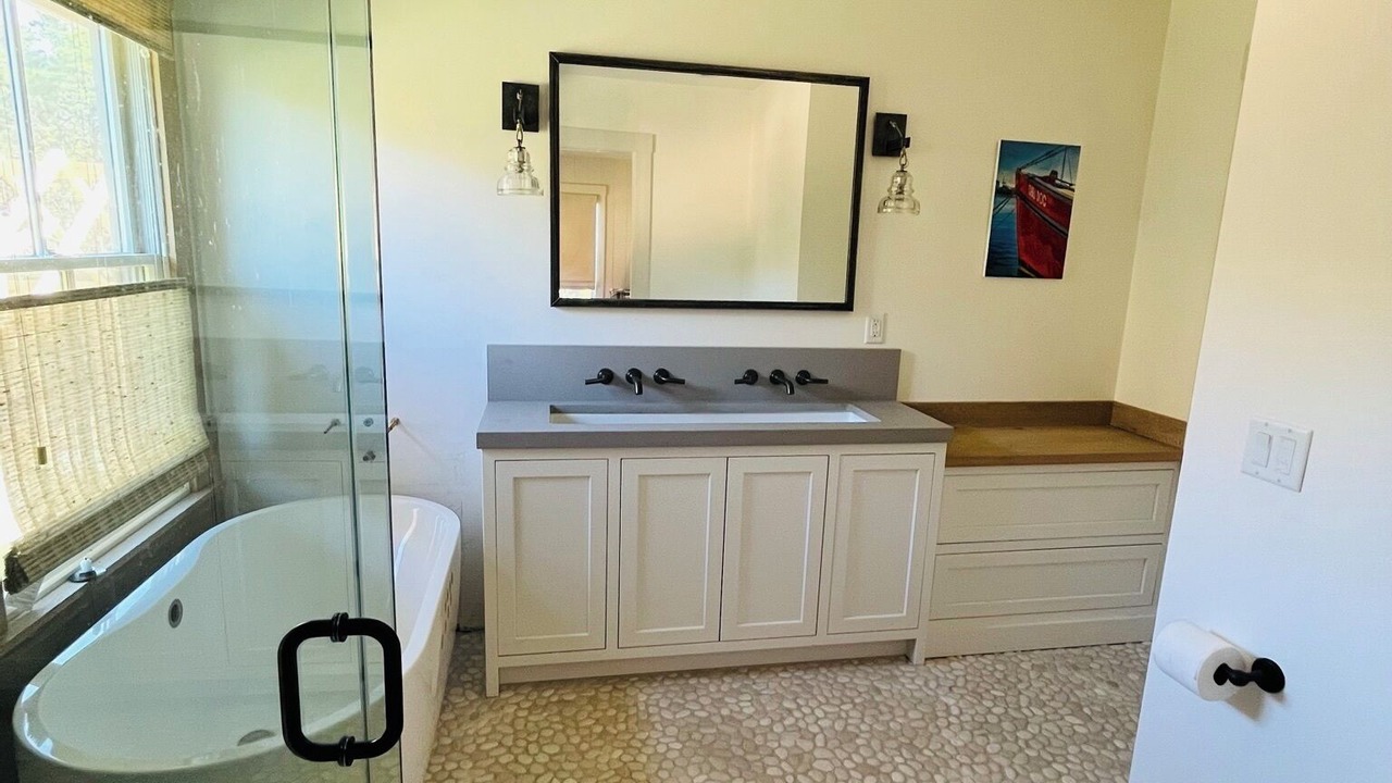 Photo of Bathroom in Edgartown