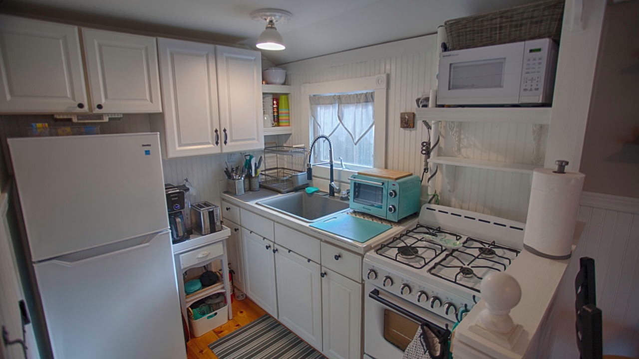 Photo of Kitchen in West Yarmouth