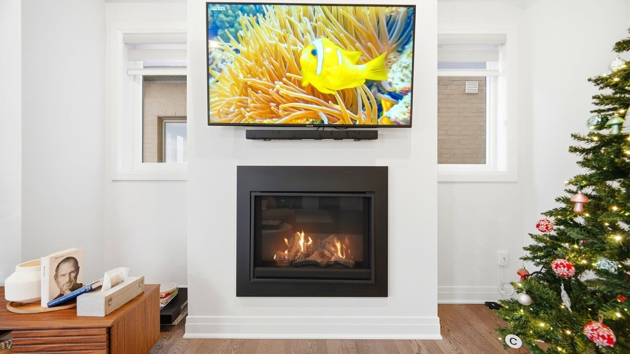 Photo of Livingroom in Oakville