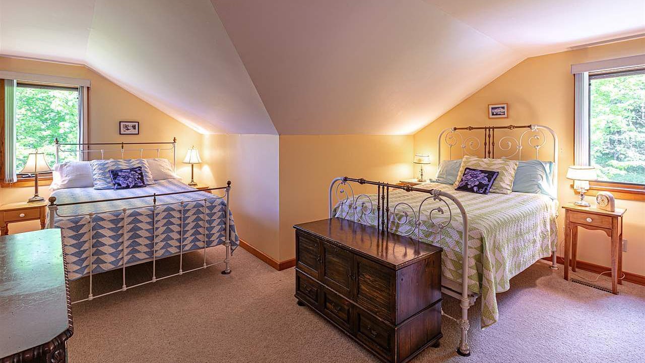 Photo of Bedroom in Stowe Hollow