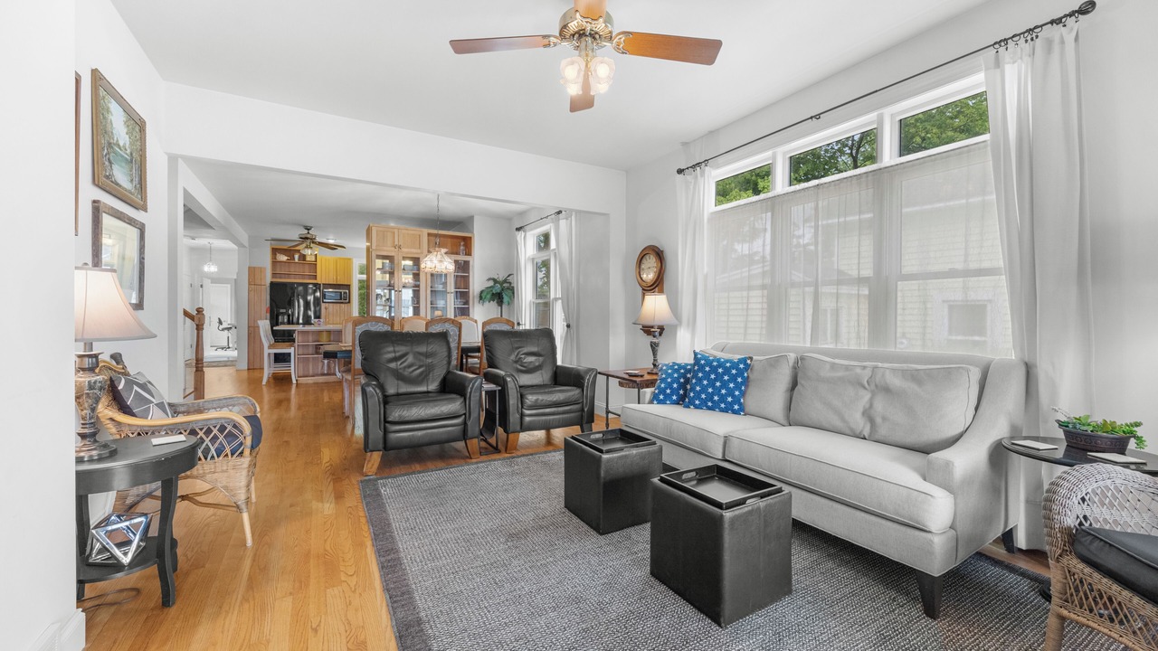 Photo of Livingroom in Canandaigua