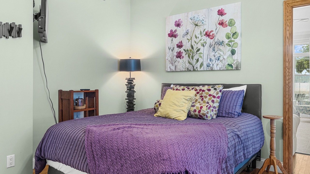 Photo of Bedroom in Canandaigua