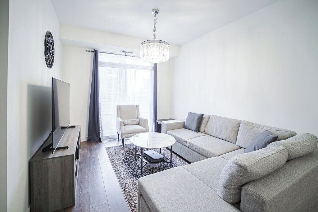 Photo of Livingroom in Thornhill