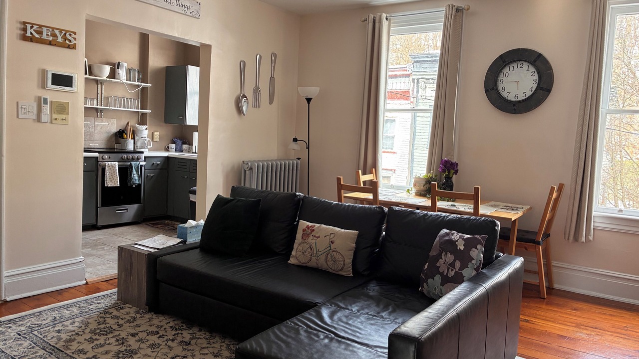 Photo of Livingroom in Ashfield