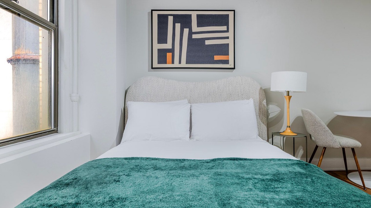 Photo of Bedroom in Downtown Boston