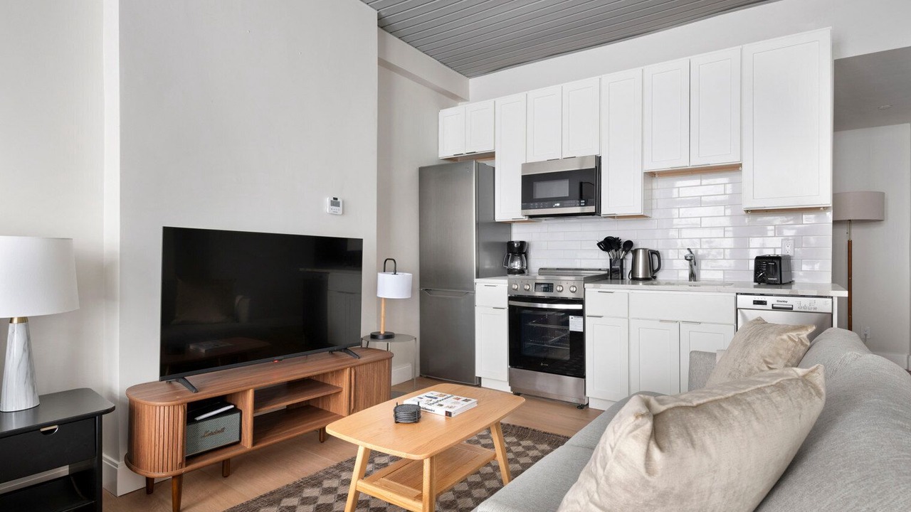 Photo of Livingroom in Downtown Boston