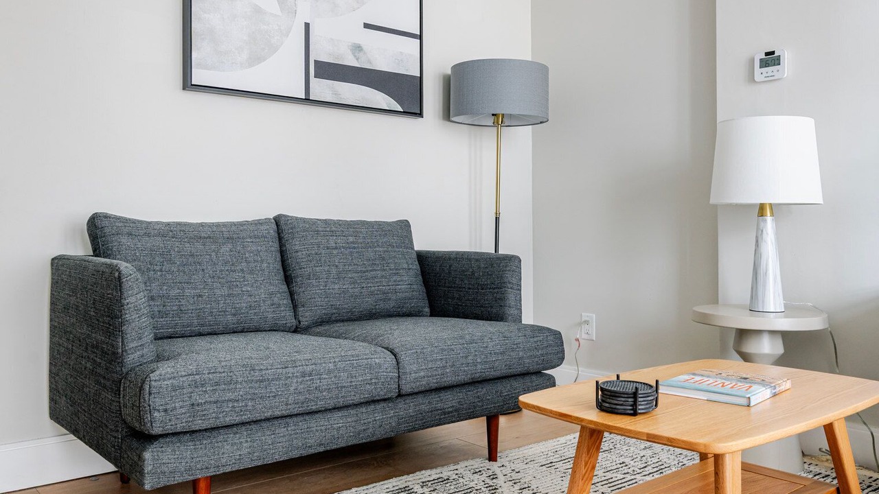 Photo of Livingroom in Downtown Boston