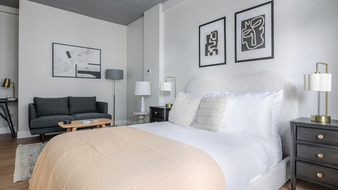 Photo of Bedroom in Downtown Boston