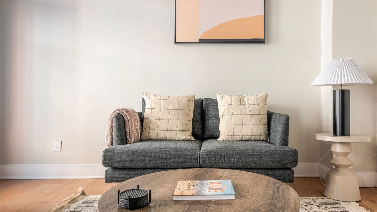 Photo of Livingroom in Downtown Boston