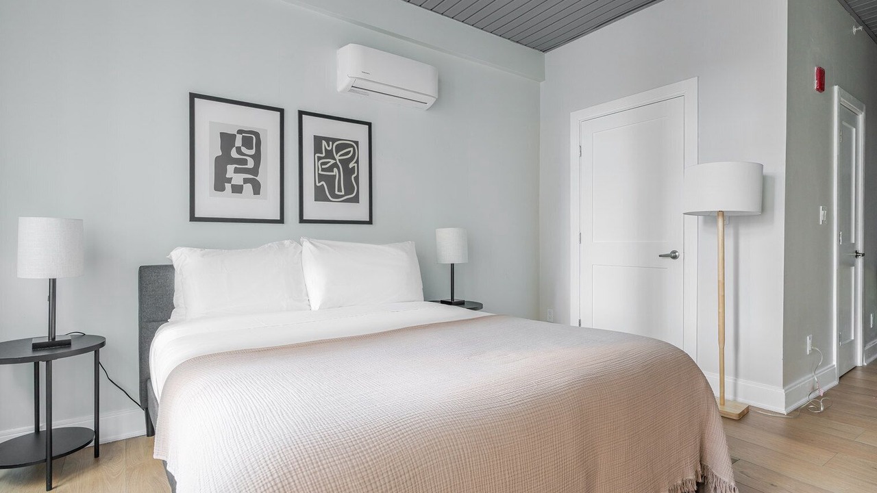 Photo of Bedroom in Downtown Boston