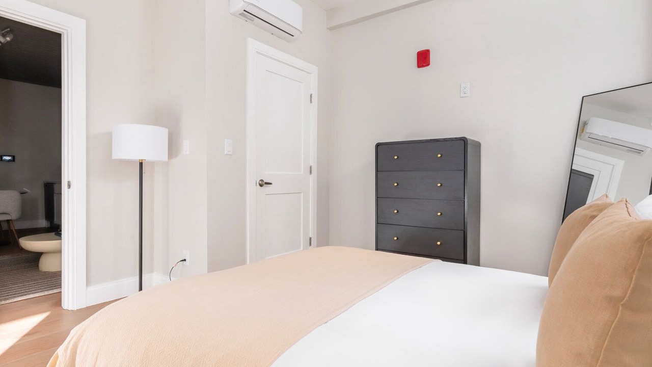 Photo of Bedroom in Downtown Boston