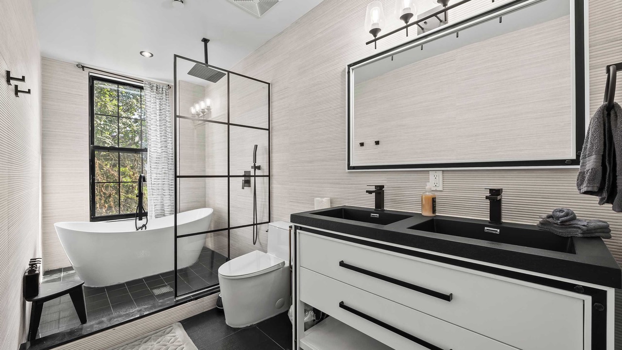 Photo of Bathroom in Crown Heights