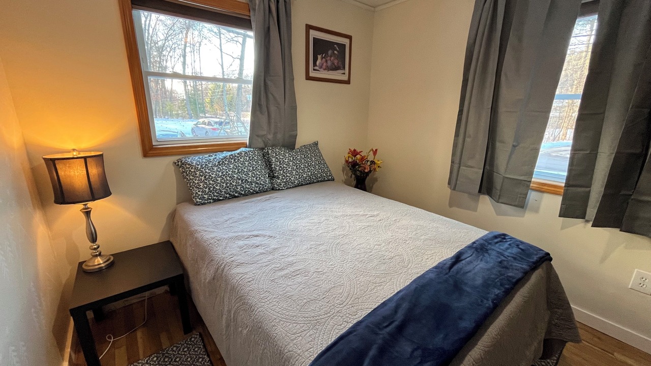 Photo of Bedroom in Malletts Bay