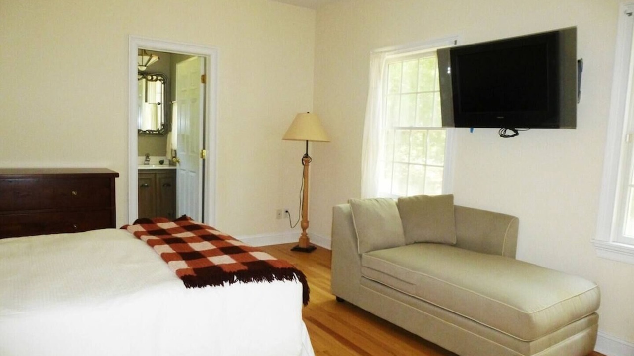 Photo of Bedroom in Northwest Harbor