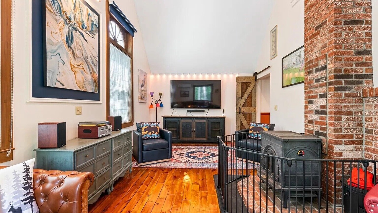 Photo of Livingroom in Bradford