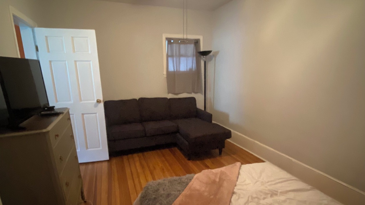 Photo of Bedroom in Salem