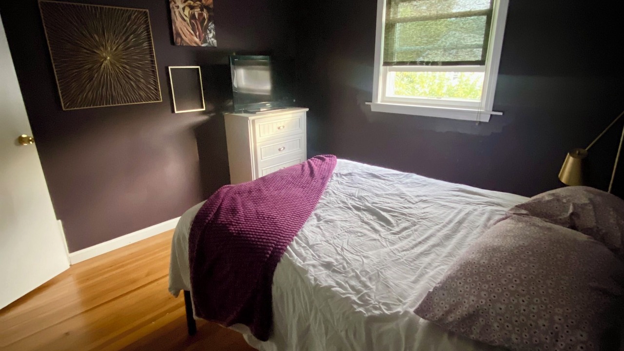 Photo of Bedroom in Salem