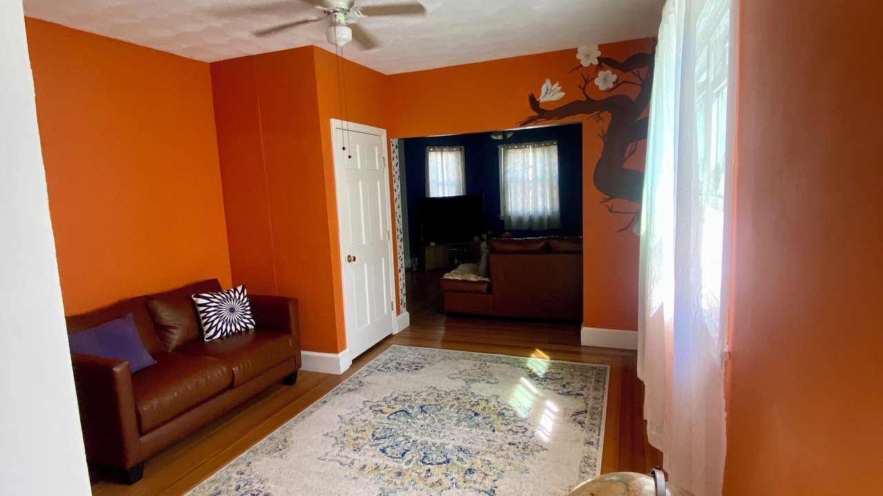 Photo of Livingroom in Salem