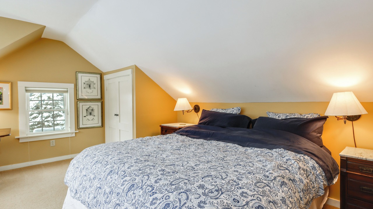 Photo of Bedroom in East Arlington