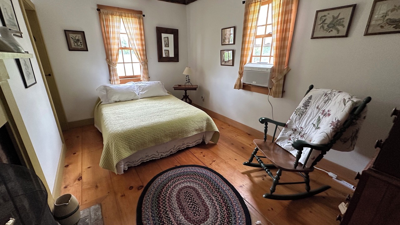 Photo of Bedroom in Waldoboro