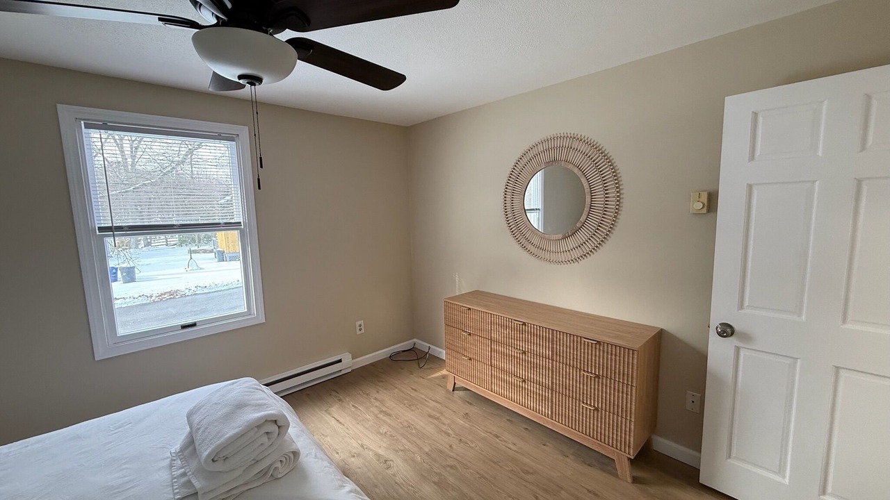 Photo of Bedroom in Saunderstown