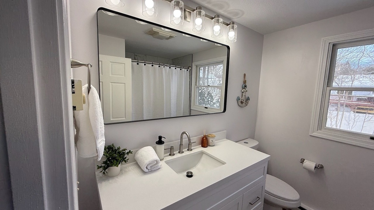 Photo of Bathroom in Saunderstown