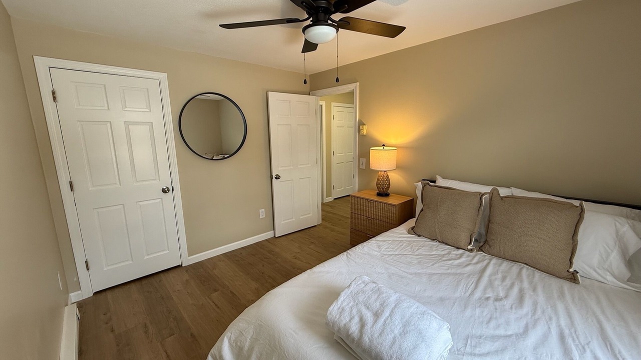 Photo of Bedroom in Saunderstown