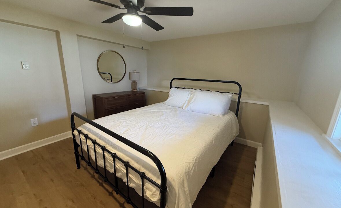 Photo of Bedroom in Saunderstown